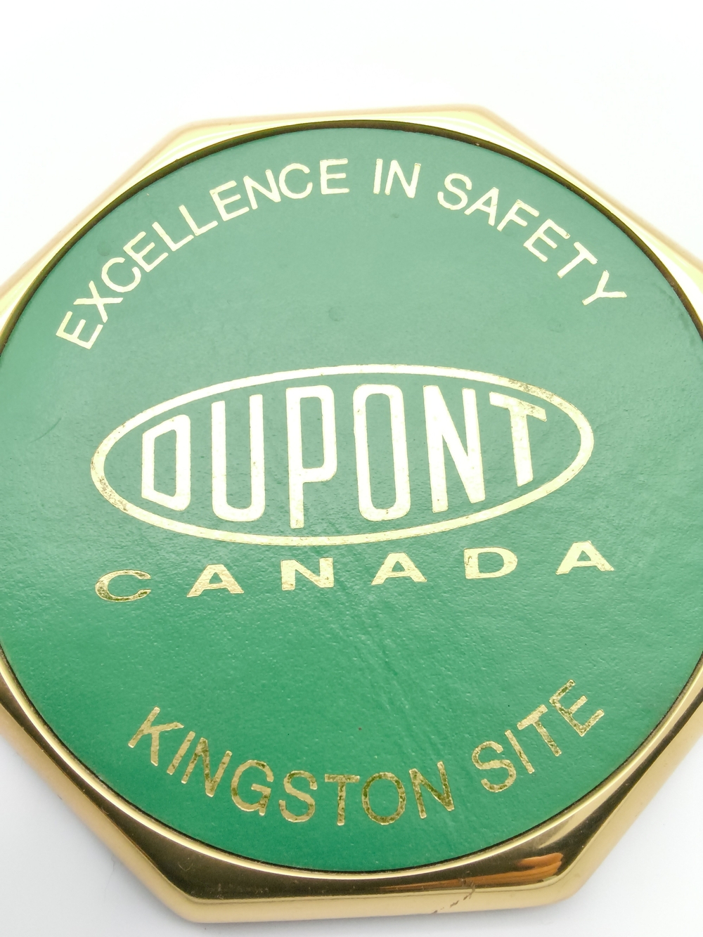 Vintage DuPont Canada Brass & Green Coaster Set with Wood Base – Kingston Site - Picture 9 of 10